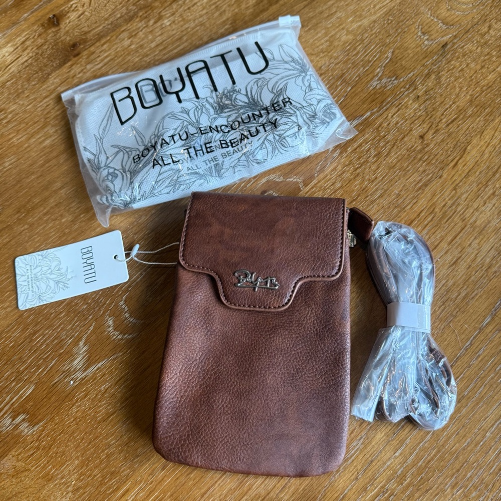 Boyatu Brown Vegan Leather Crossbody Bag NEW